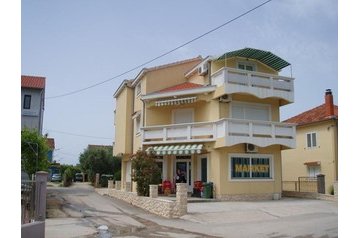 Croazia Privát Bibinje, Esterno
